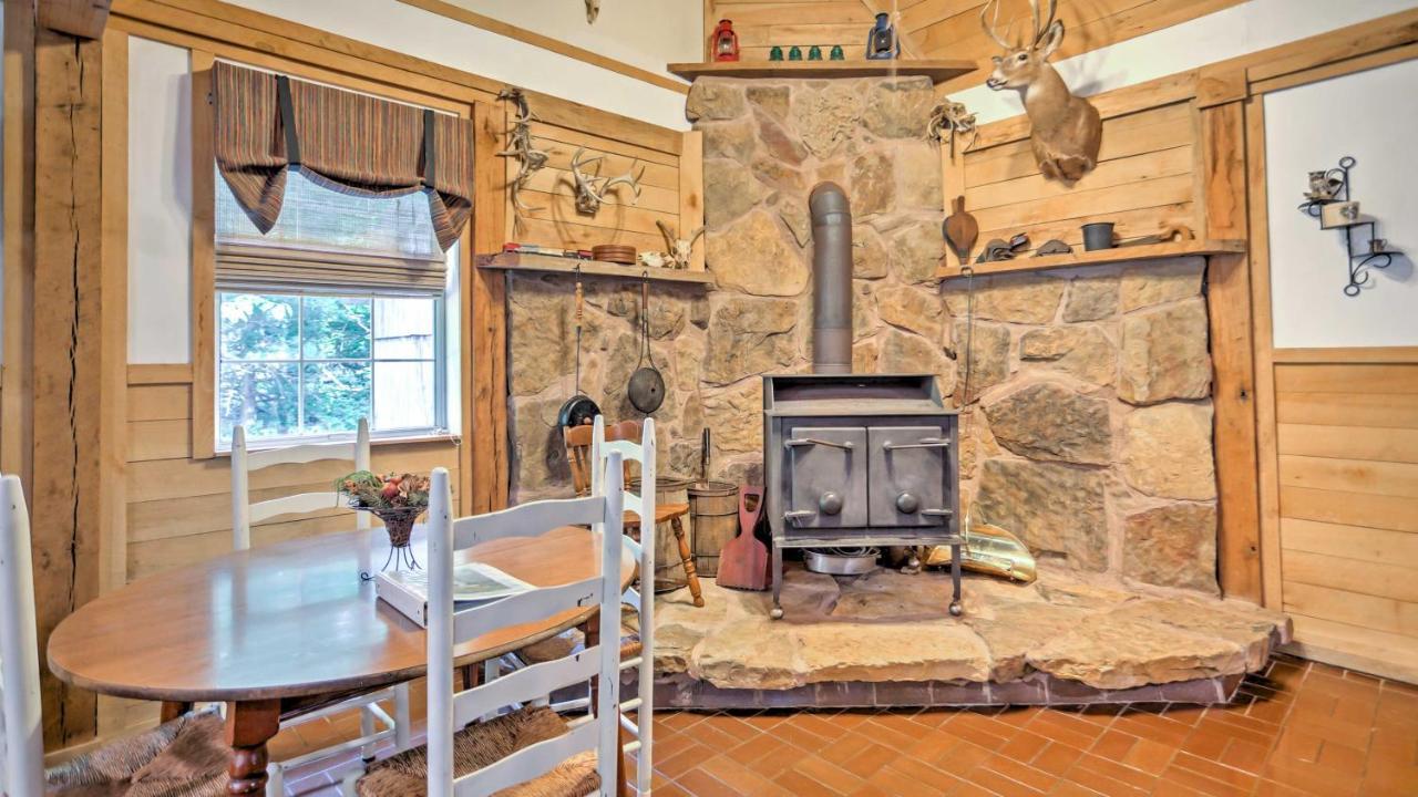 Rustic Taswell Cabin Grill And Walk To Patoka Lake! מראה חיצוני תמונה